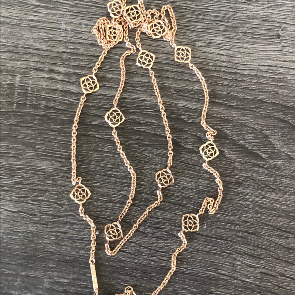 Kendra Scott Necklace!